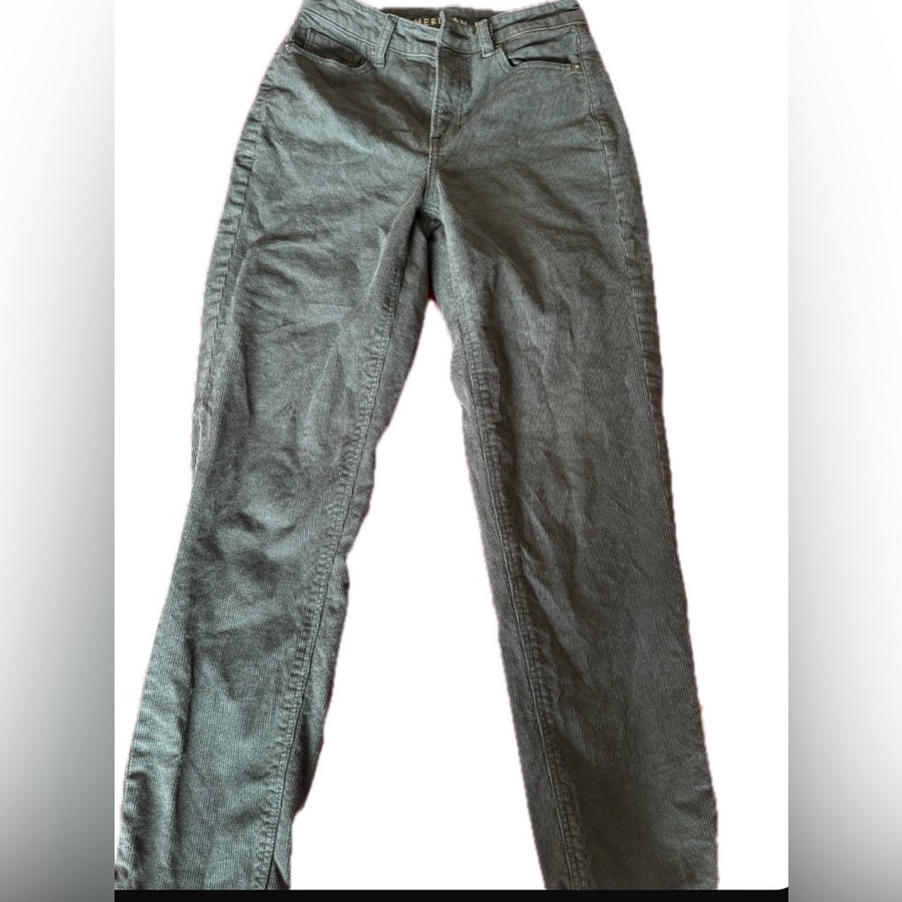 American Eagle Mom Jeans